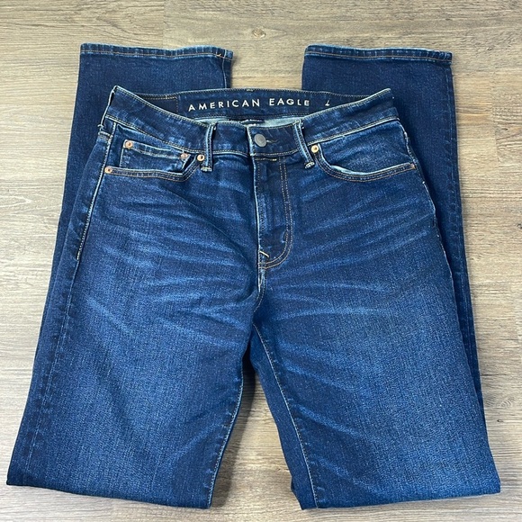 American Eagle Men’s Original Bootcut Jeans, dark wash, size 31 x 34 - Picture 1 of 10